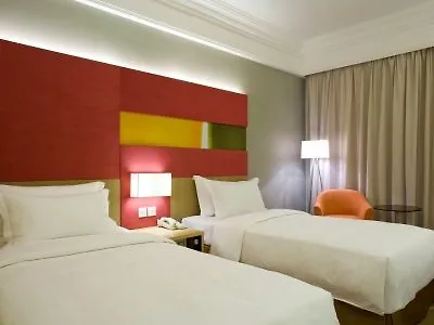 Hotel Hyatt Centric Zhongshan Park Shanghai 5*,